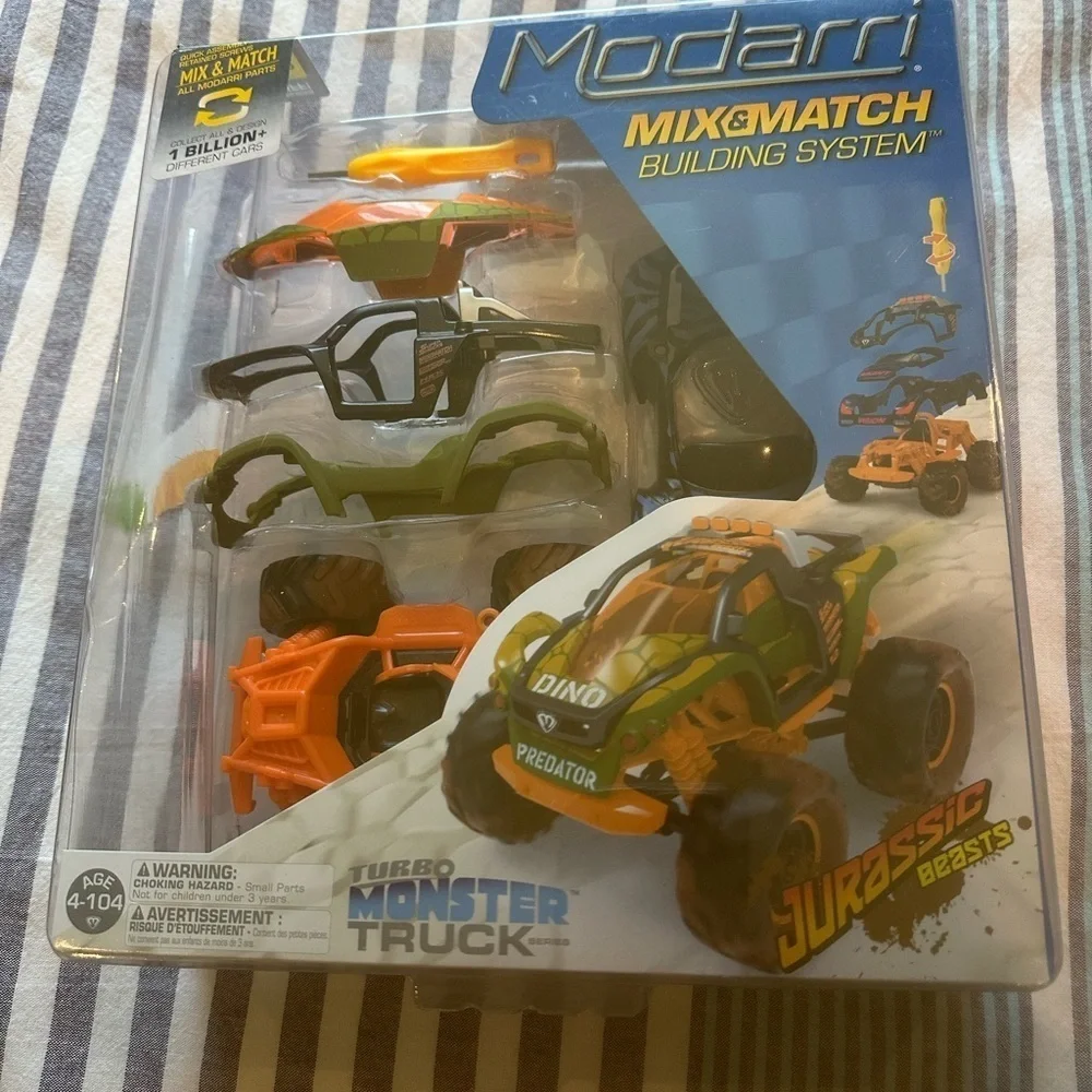 Modarri Jurassic Beasts Turbo Monster Truck - DIY Design & Build Toy Car